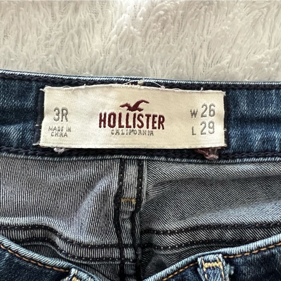 { hollister} low rise skinny jeans, size 3 - Picture 4 of 4